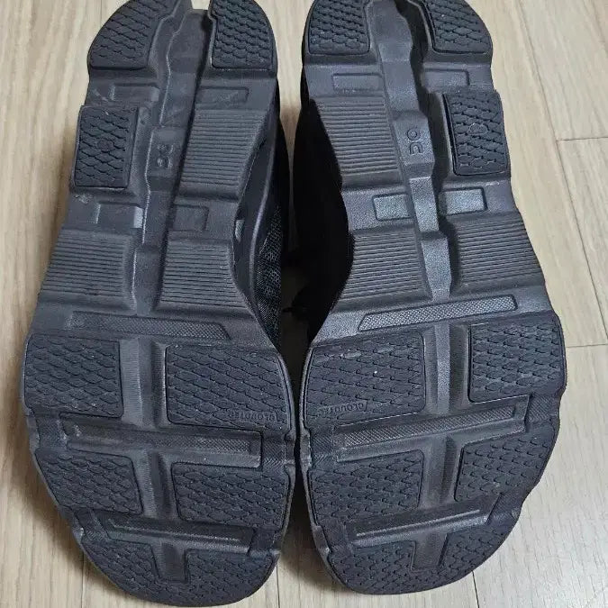 [SOLD OUT] 온러닝 X PAF 클라우드몬스터2 쏜브라운 270