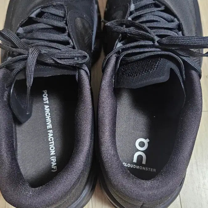 [SOLD OUT] 온러닝 X PAF 클라우드몬스터2 쏜브라운 270