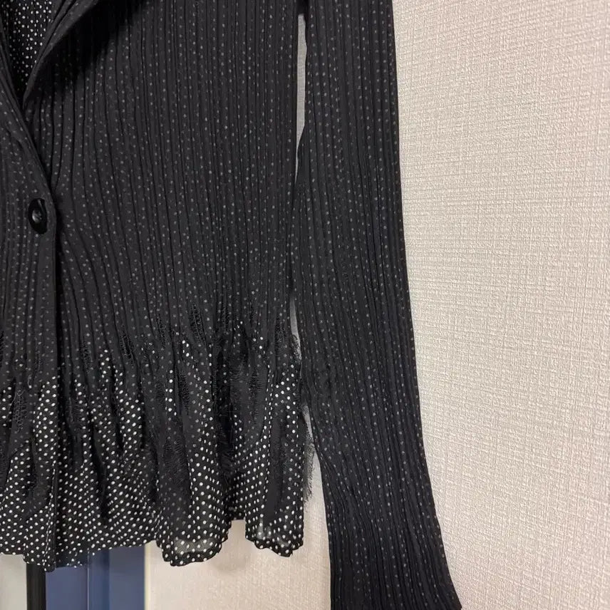 [BUNJANG] Speechio Black Pleats Jacket / 일본 스피치오 블랙 플리츠 여성 자켓 40사이즈