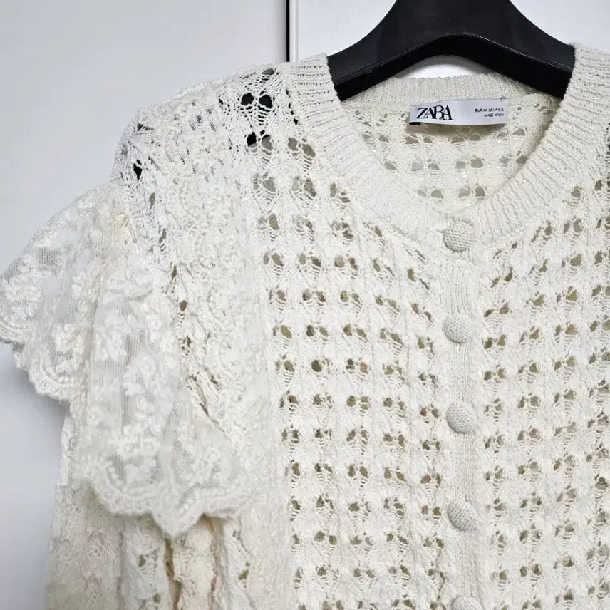 [SOLD OUT] (새상품) 자라(ZARA) 크로쉐 가디건 (M)