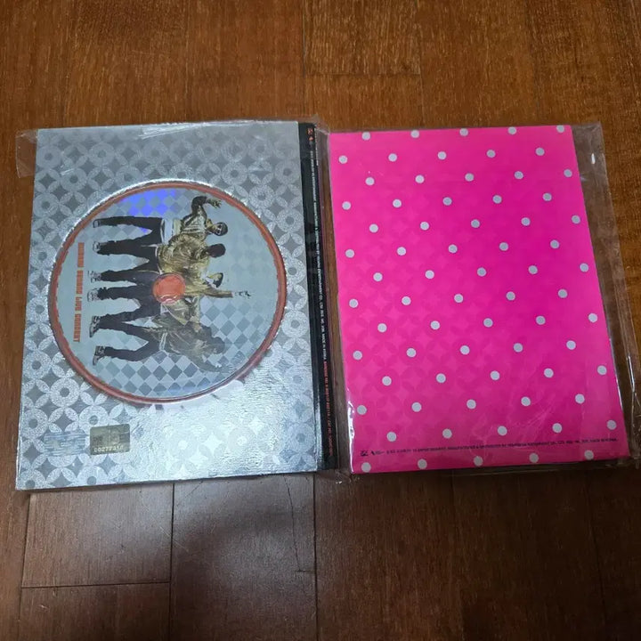 [SOLD OUT] 빅뱅 2nd 라이브 DVD 오렌지/핑크 세트