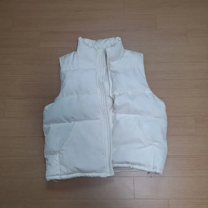 [BUNJANG] 아이보리색 조끼패딩 / 아이보리색 조끼패딩