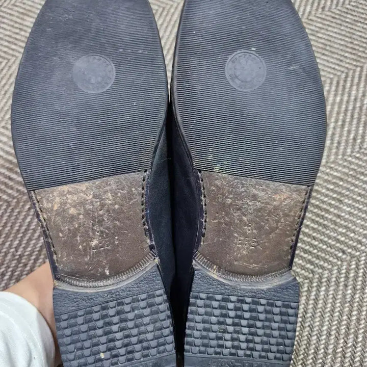 [BUNJANG] Ferragamo Gancini Loafers / 페레가모 간치니 로퍼 270