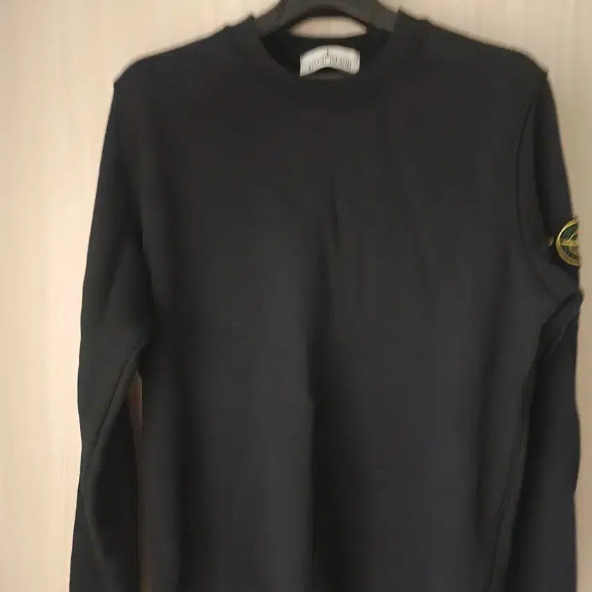 [SOLD OUT] 스톤아일랜드 맨투맨