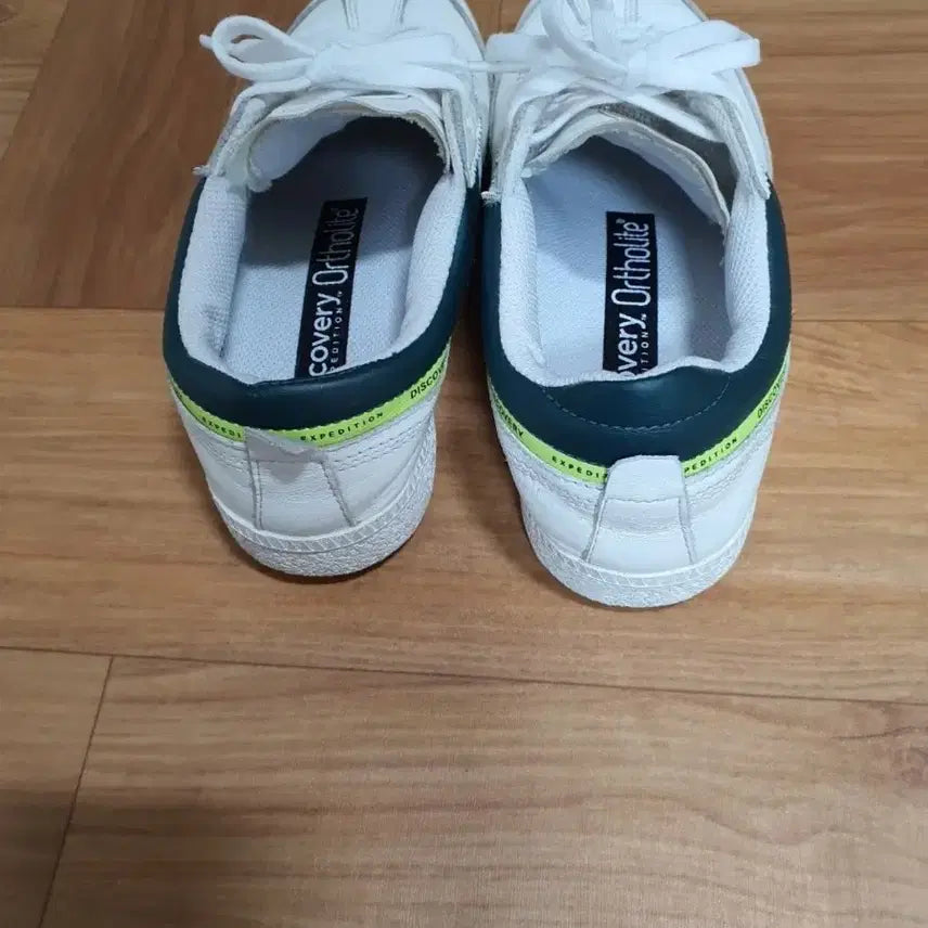 [SOLD OUT] 디스커버리 익스페디션 스니커즈화이트 230