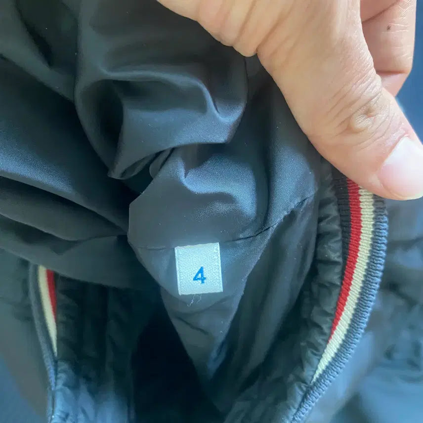 [BUNJANG] Moncler Leven Jacket Windbreaker (Size 4) / 몽클레어 레벤 자켓 바람막이 4사이즈 몽클레르 잠바 판매 교환가능