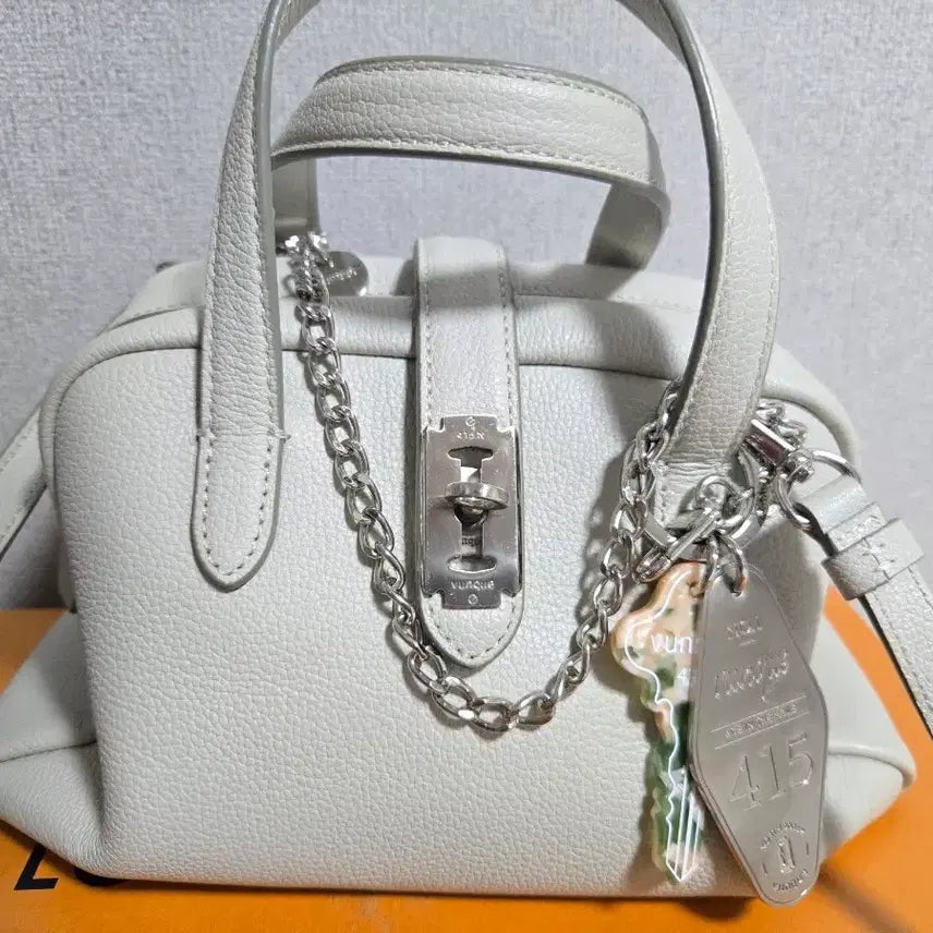 [BUNJANG] Vunque Chain &amp; Keyring Set Tote Bag / 분크 체인 키링 세트로 드려요