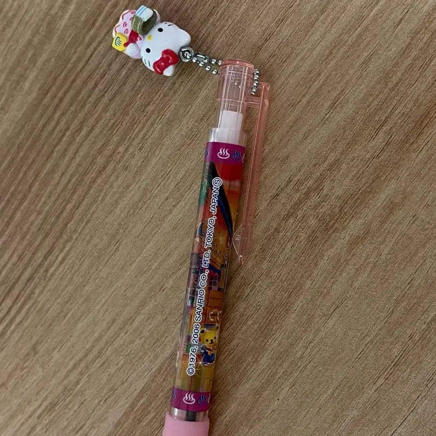 [BUNJANG] Sanrio Hello Kitty Vintage Ballpoint Pen with Keychain / 06년도 산리오 고전키티 볼펜 헬로키티 문구 사무용품 키티 키링 볼펜