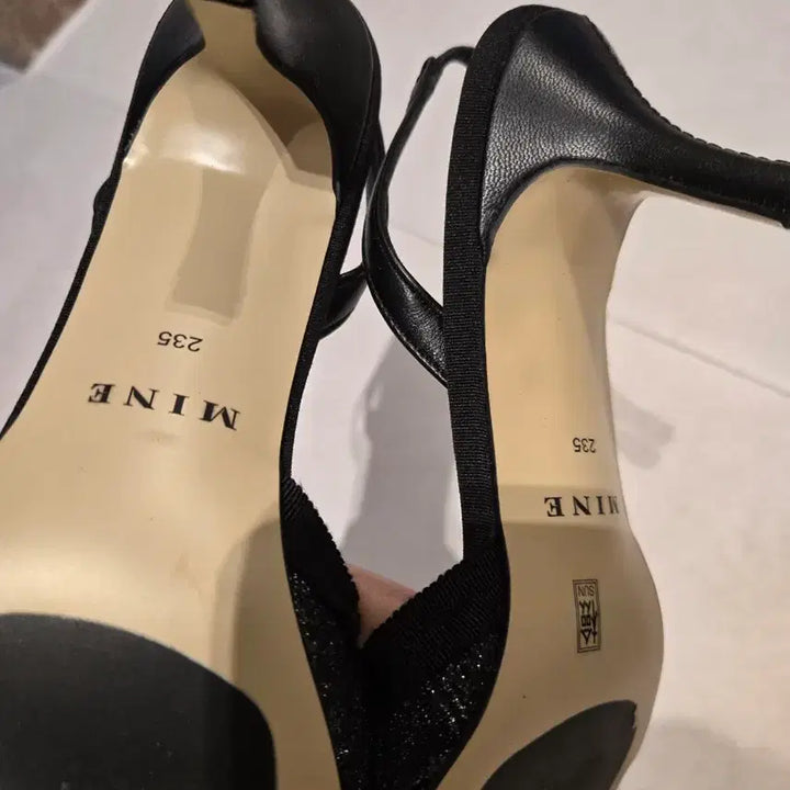 [SOLD OUT] 마인 슬링백