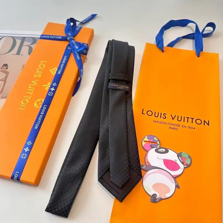 [BUNJANG] Louis Vuitton Black Silk Necktie / 루이비통 블랙 실크 넥타이