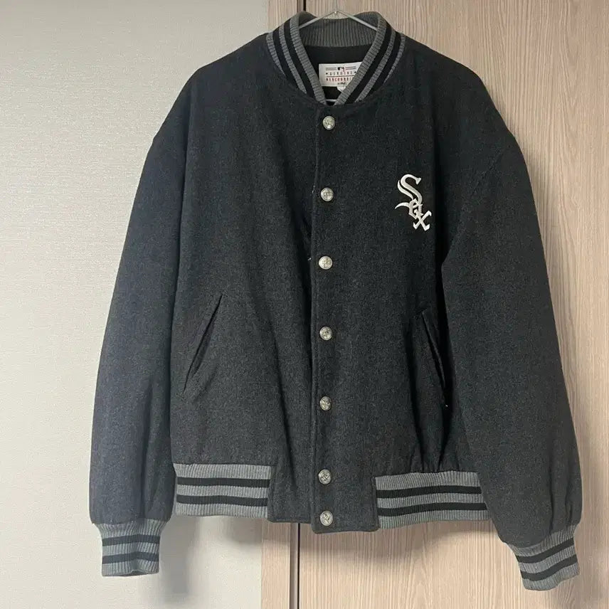 [BUNJANG] MLB Chicago White Sox Stadium Jacket / Mlb 시카고 화이트삭스 야구 점퍼 스타디움 자켓