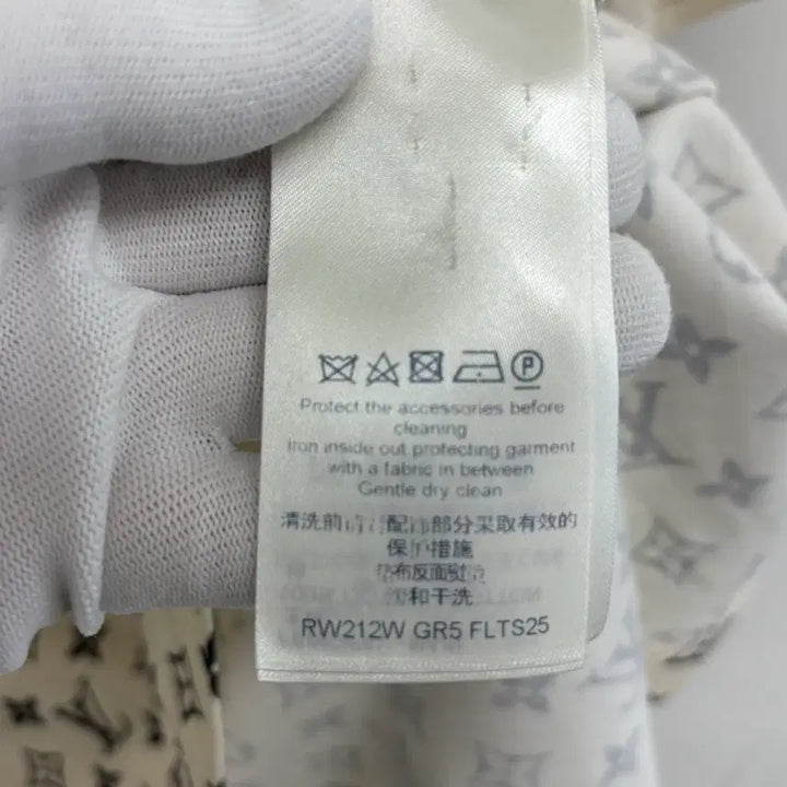 [BUNJANG] [XL]루이비통 LV로고 반팔티 / [XL]루이비통 LV로고 반팔티