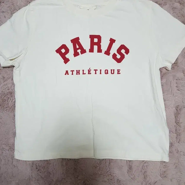 [BUNJANG] H&amp;M Paris Ivory T-shirt / H&amp;M 파리 반팔티 아이보리