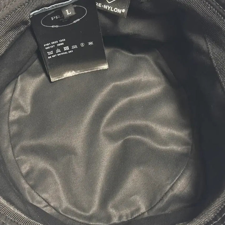 [BUNJANG] Prada Re-Nylon Bucket Hat - L Size / 프라다 정품 리나일론 버킷햇L