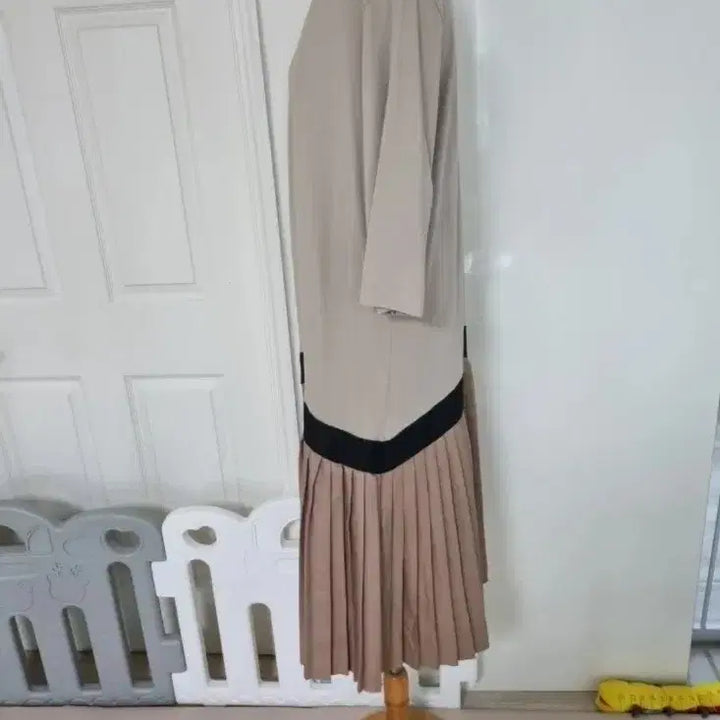 [BUNJANG] Color Block Pleated Long Dress / 배색 플리츠 롱원피스