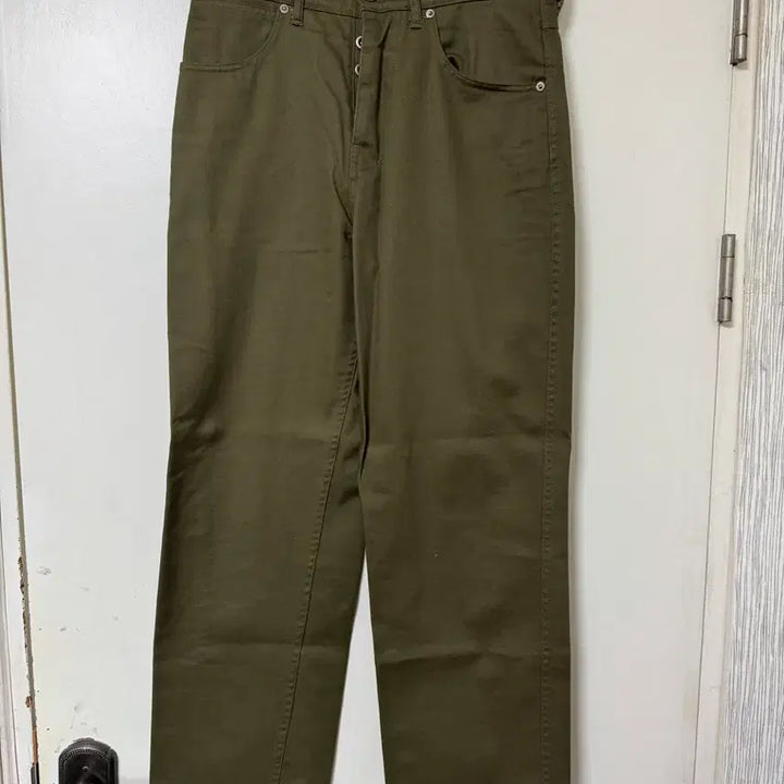 [BUNJANG] Wrath Chino Olive Trousers / [30] Wrath 뤠쓰 치노 올리브