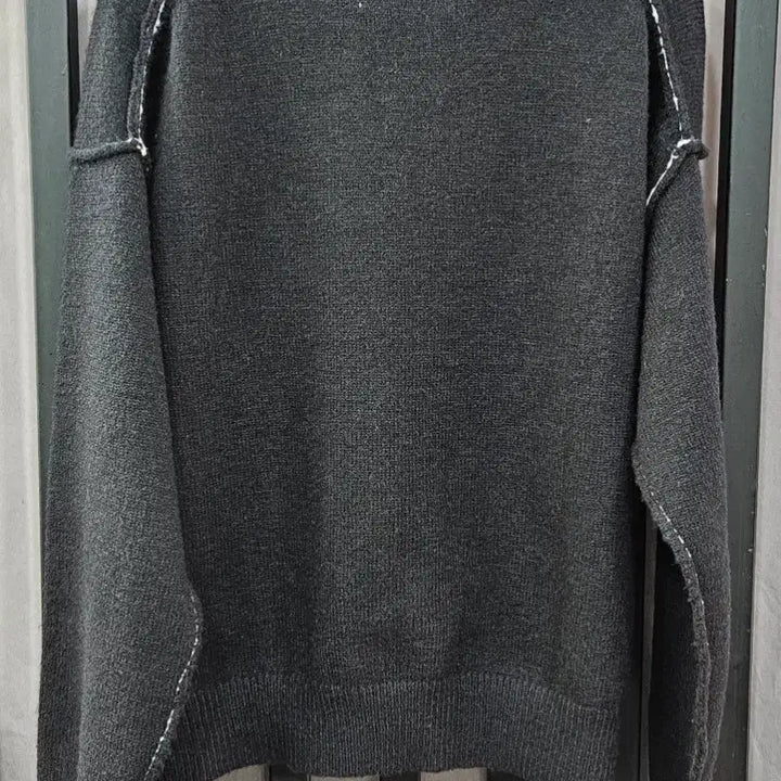 [BUNJANG] Matin Kim Logo Knit Pullover / 마뗑킴(Matin Kim)컬러 라인 포인트 로고 니트 풀오버 S