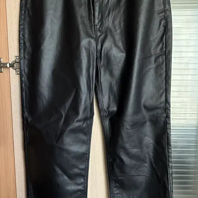 [BUNJANG] Extra Ordinary Coating Jeans / 엑스트라 오디너리 코팅진