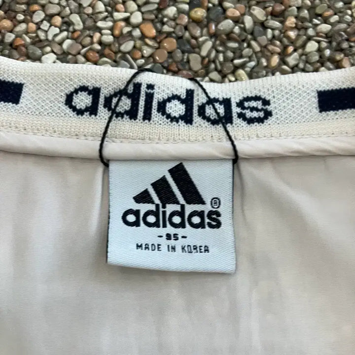 [BUNJANG] Adidas Warm-up Windbreaker / 107 아디다스 웜업 바람막이