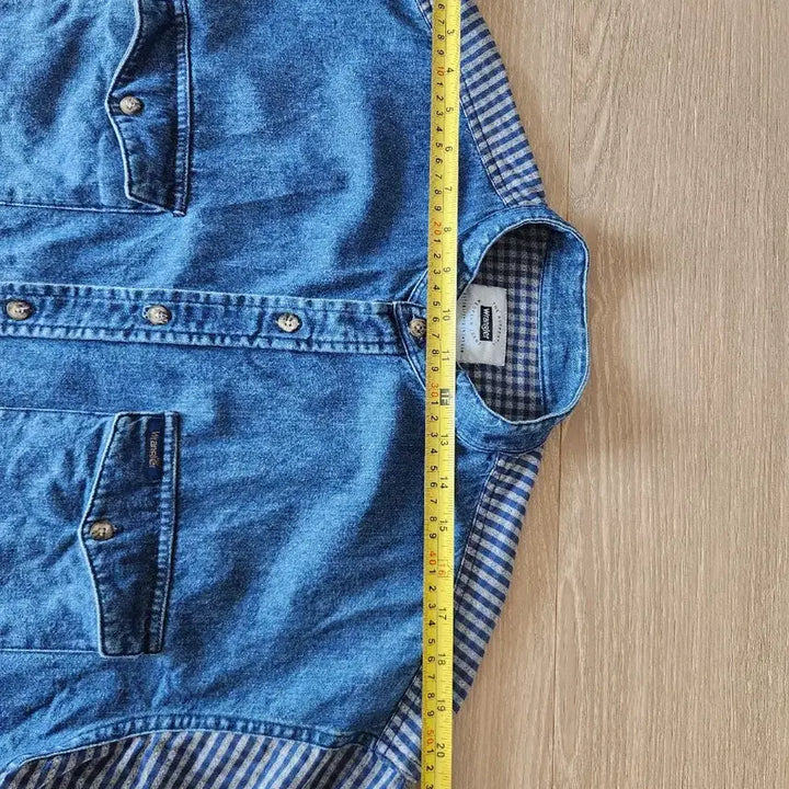 [BUNJANG] Wrangler Denim Shirt / Wrangler 데님 셔츠 남방 배색포인트.Wrangler 데님셔츠 95