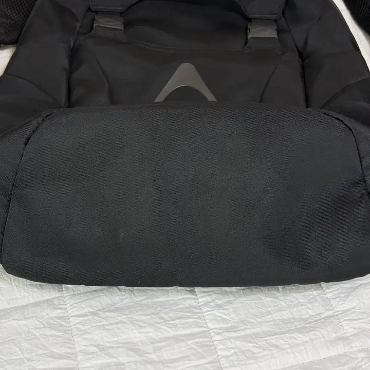 [BUNJANG] Mischief Buckle Flip Backpack Black / 미스치프 버클 플립 백팩 가방 블랙