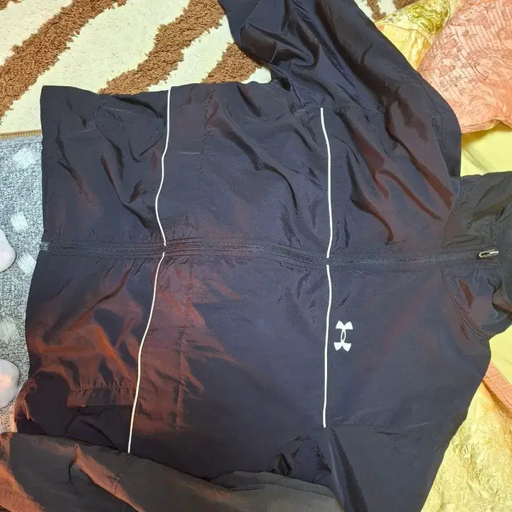 [BUNJANG] Under Armour Windbreaker Jacket - Size L / 언더아머 바람막이L사이즈