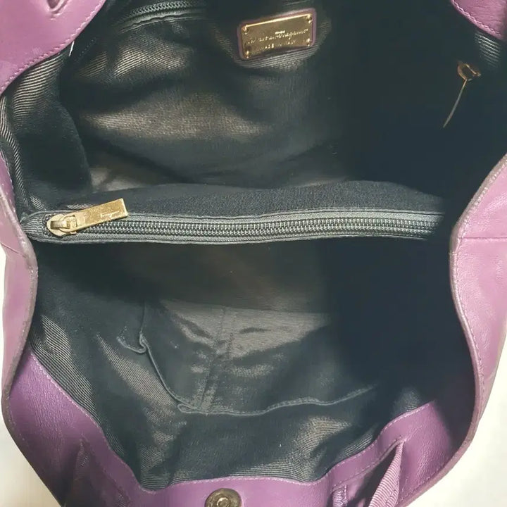 [BUNJANG] Ferragamo Leather Tote Bag / 정품 ㅡ페라가모 ㅡ리본ㅡ가죽. 토트백