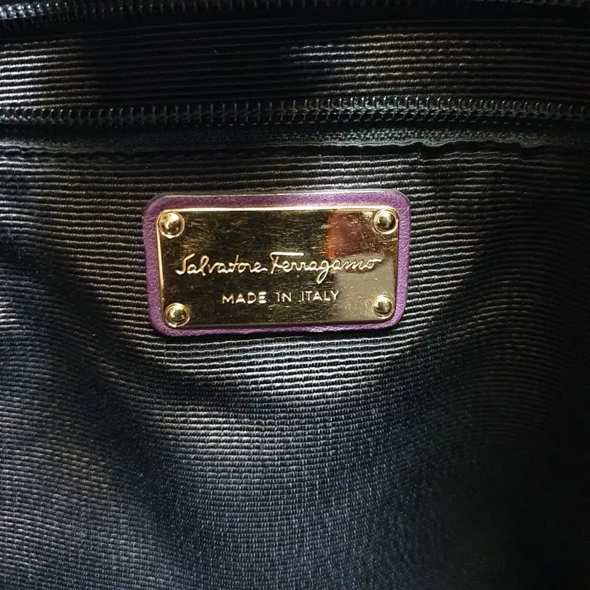 [BUNJANG] Ferragamo Leather Tote Bag / 정품 ㅡ페라가모 ㅡ리본ㅡ가죽. 토트백