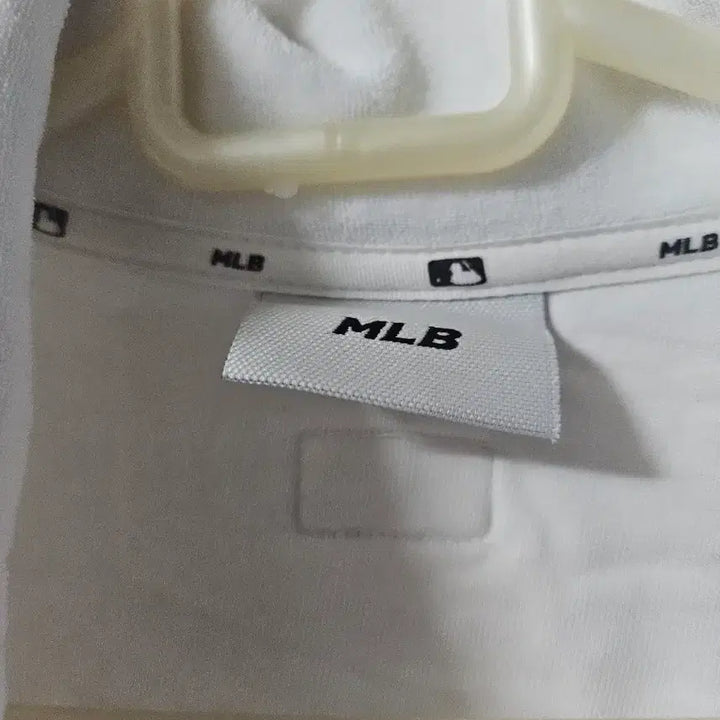 [BUNJANG] MLB Crop Top / MLB크롭티