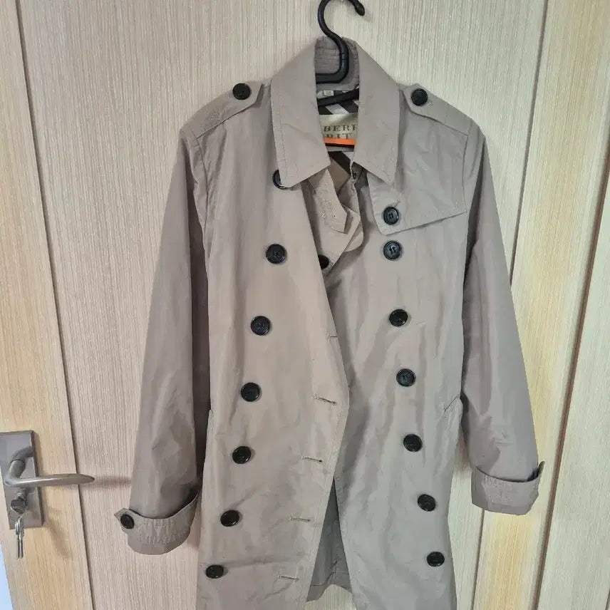 [SOLD OUT] 버버리 베이지 트렌치 코트