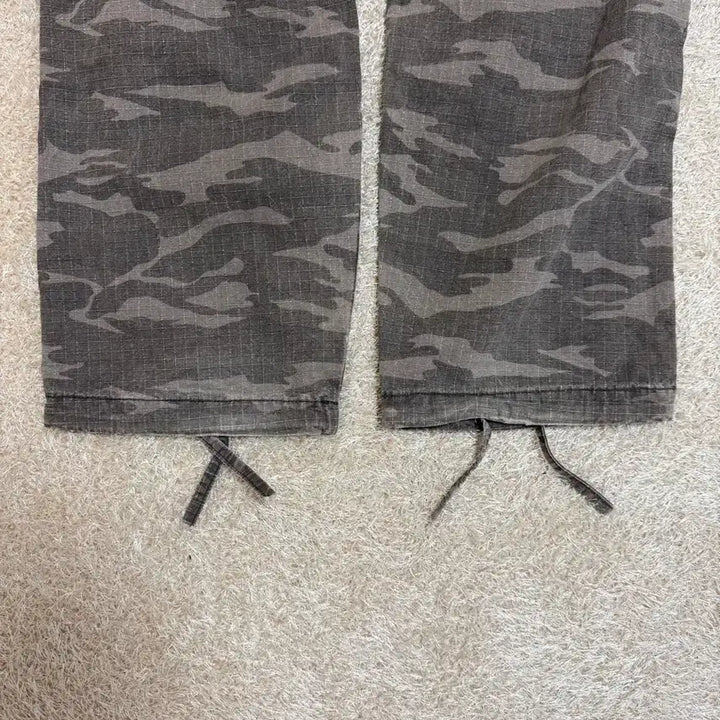 [BUNJANG] VIVASTUDIO Camo Cargo Pants / 비바스튜디오 카모 카고 바지