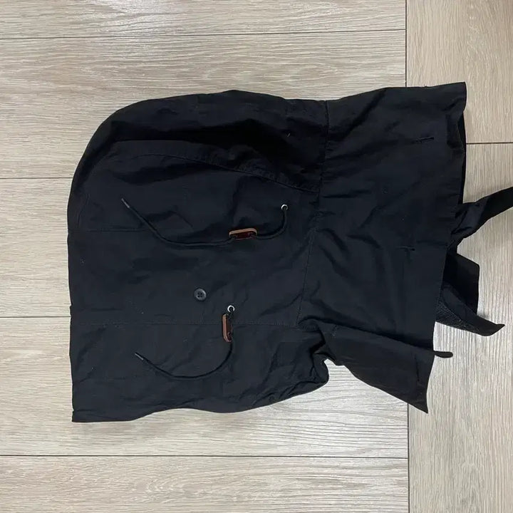 [BUNJANG] Outstanding Fishtail Hood Black / 아웃스탠딩 피쉬테일 후드 블랙
