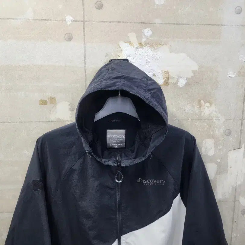 [SOLD OUT] (95)디스커버리 정품 남성 후드 바람막이 점퍼/95/상태우수
