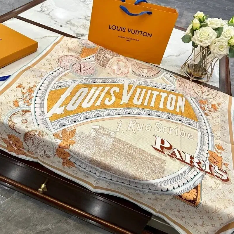 [BUNJANG] Louis Vuitton Brown Scarf 90cm x 90cm / 루이비통 브라운 스카프