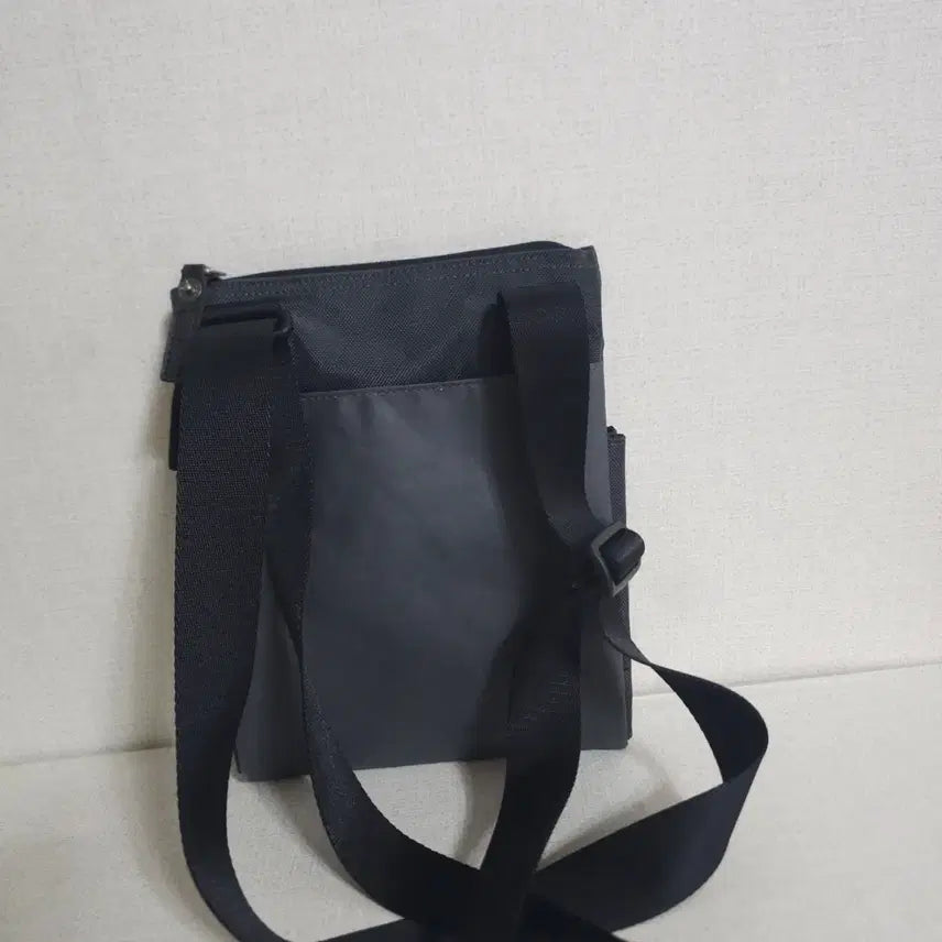 [SOLD OUT] 네파 미니 크로스백 가방