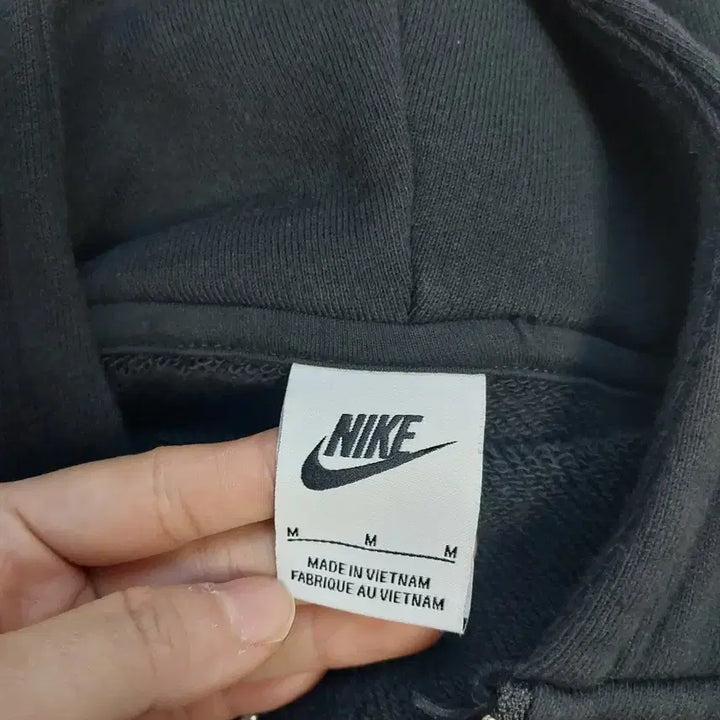 [BUNJANG] Nike Black Hooded Crop Zip-Up / 나이키 블랙 후드 크롭 집업