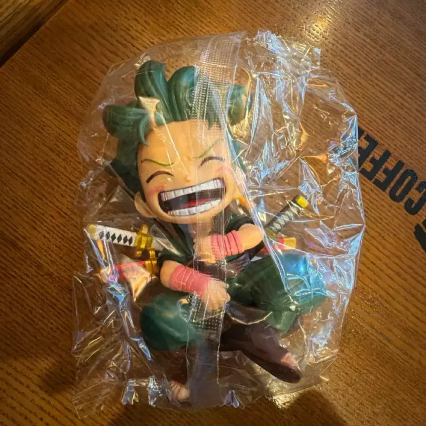 [BUNJANG] One Piece Zoro Figure (Sealed) / 원피스 조로 피규어 팝니다(미개봉)
