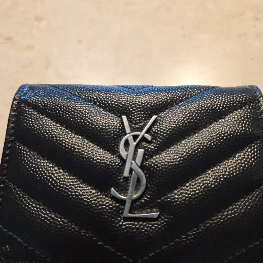 [BUNJANG] Yves Saint Laurent Black Leather Wallet / 정품 입생로랑 지갑