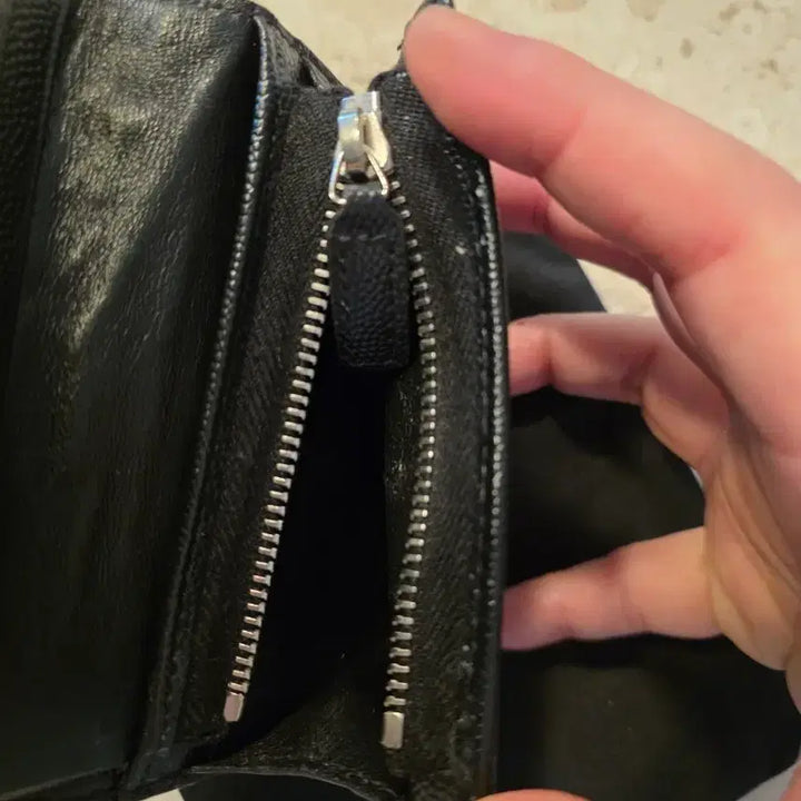 [BUNJANG] Yves Saint Laurent Black Leather Wallet / 정품 입생로랑 지갑