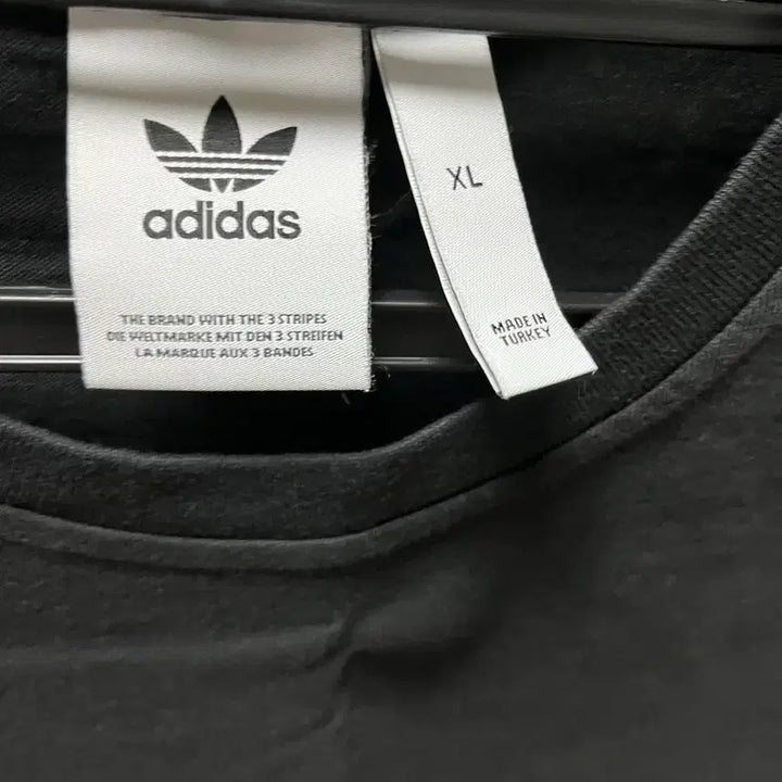 [BUNJANG] Adidas Back Logo T-shirt / 아디다스 백로고 티셔츠