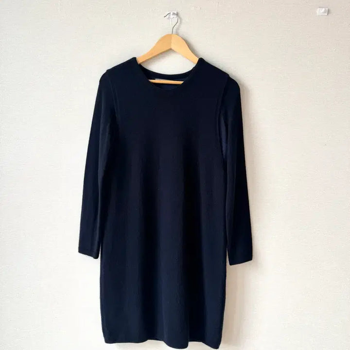 [BUNJANG] BCBG Dark Navy Wool Knit Dress / (상태좋음) BCBG 다크네이비 울 100% 봄가을 니트 원피스 55