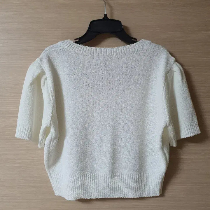 [BUNJANG] Square Neck Crop Knit Top / 스퀘어넥 크롭니트