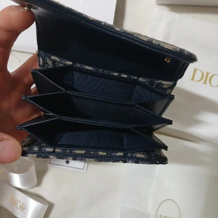 [SOLD OUT] 디올 오블리크 새들 아코디언 카드지갑