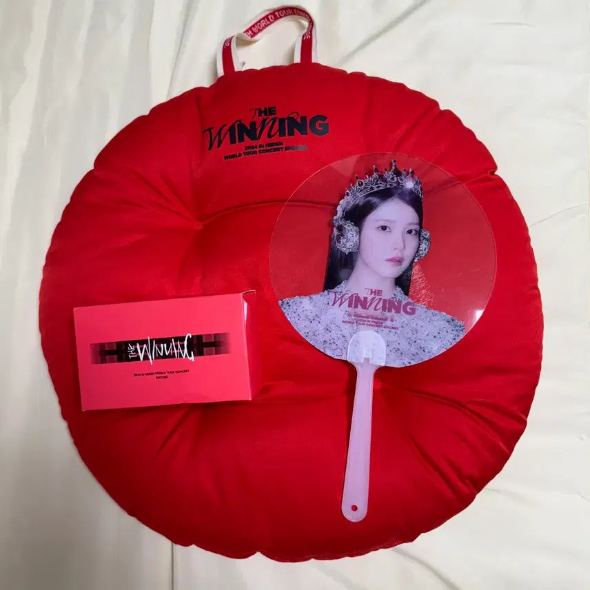 [SOLD OUT] 아이유 2024 더위닝콘서트 방석 망원경 부채