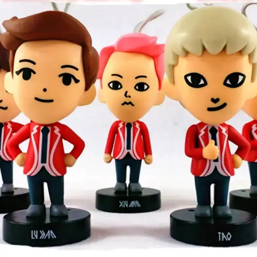 [BUNJANG] EXO-M KFC Figure Bundle Set / EXO-M 중국 KFC 피규어 풀셋(*미개봉) 판매합니다.