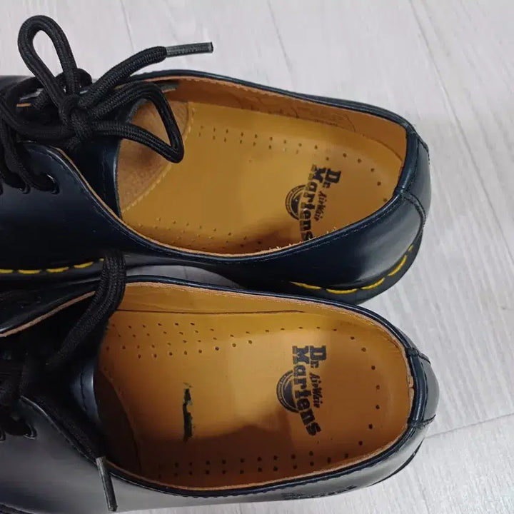 [BUNJANG] Dr. Martens 3-Hole Navy Shoes / 닥터마틴 스무스 3홀 네이비 UK6 250사이즈