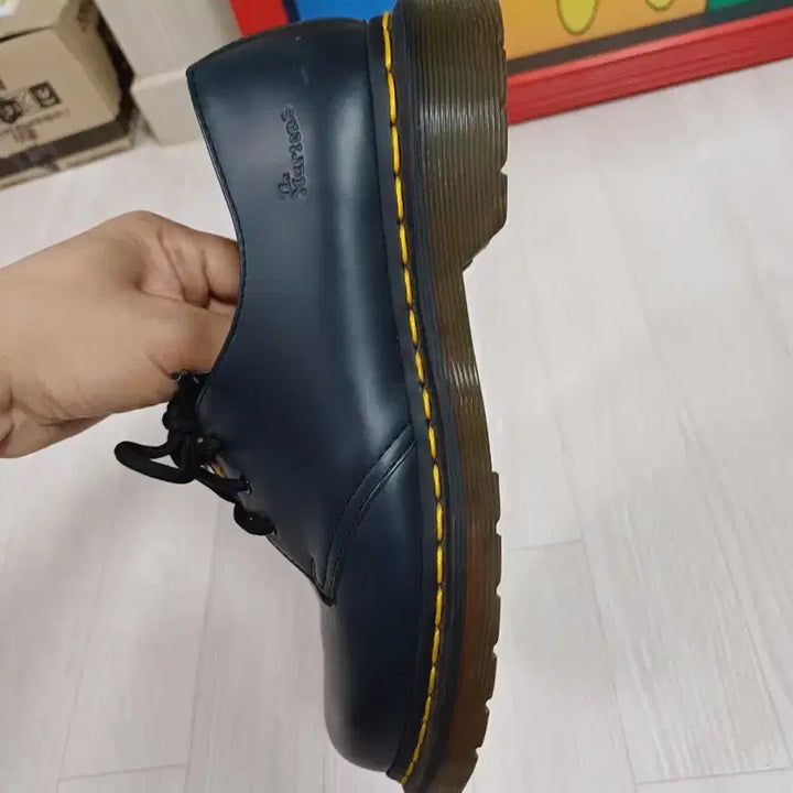 [BUNJANG] Dr. Martens 3-Hole Navy Shoes / 닥터마틴 스무스 3홀 네이비 UK6 250사이즈