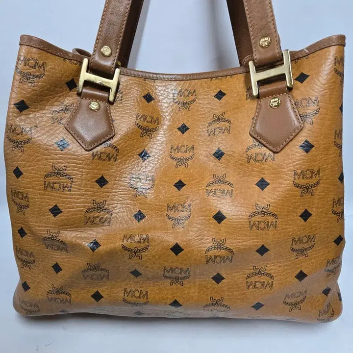 [SOLD OUT] MCM 비세토스 숄더백 + 파우치