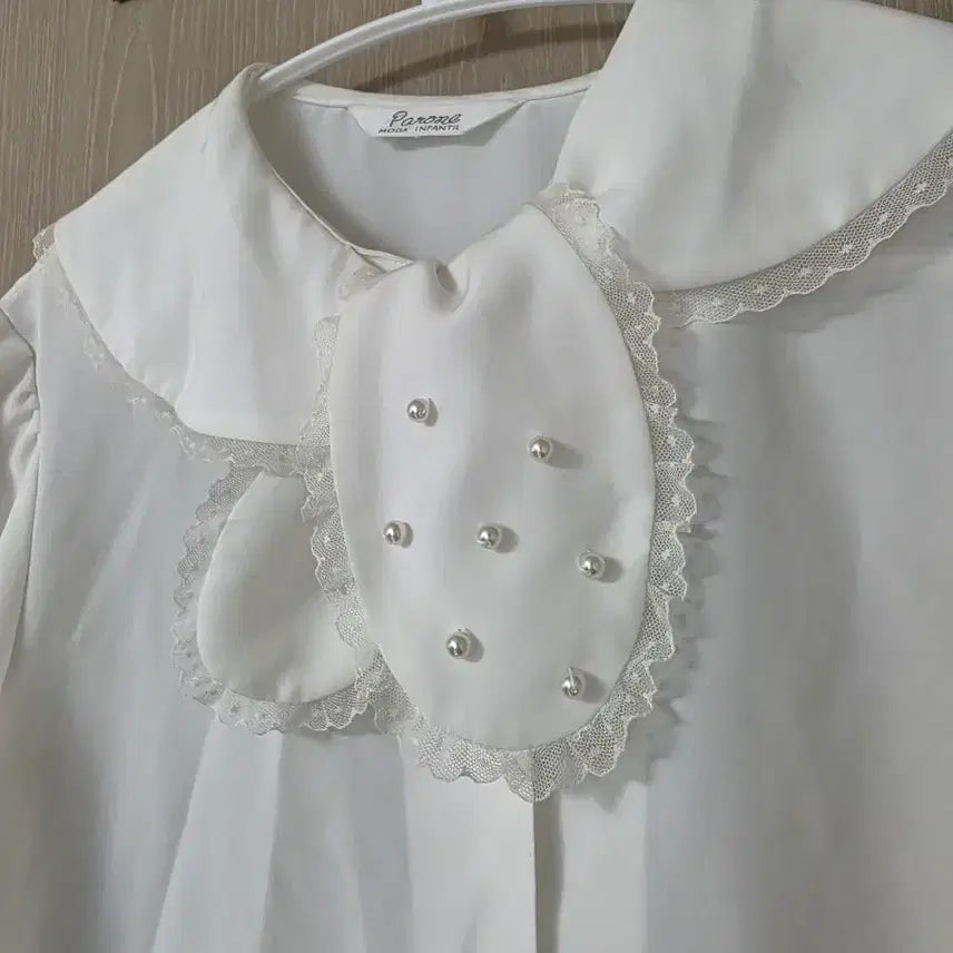 [BUNJANG] Vintage Ribbon Blouse / 빈티지 리본 블라우스