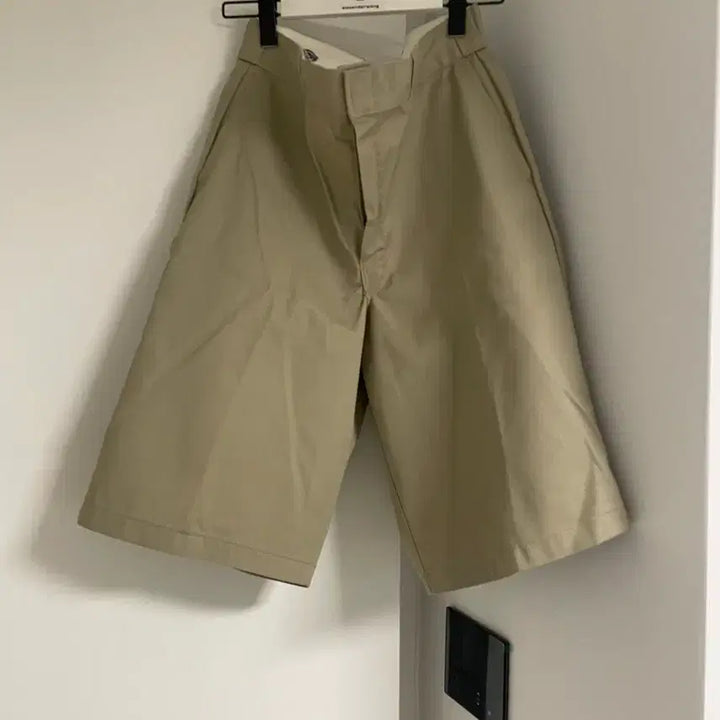 [BUNJANG] Dickies 42283 Loose Fit Work Shorts / (최종인하) 디키즈 42283 루즈핏 워크쇼츠 버뮤다팬츠
